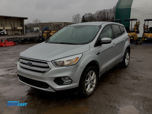 Lot 2-40854 - 2019 Ford Escape SE SUV 4x4