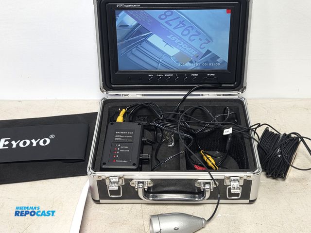 Lot 2-29478 - batter powered fishing underwater camera with lithium batter, charger, camera, monitor, etc. good ba...