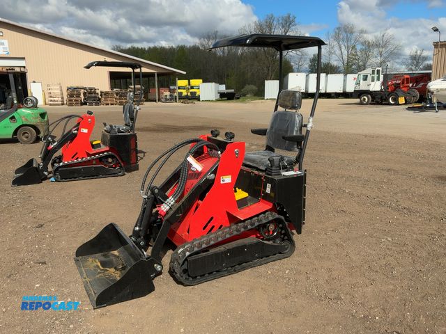 Lot 2-43677 - 2026 SDLANCH  SSL580 Ride On Mini Skid Steer Loader