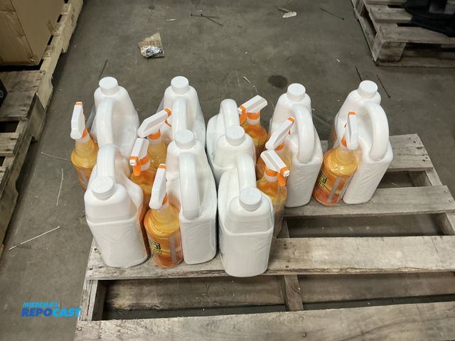 Lot 2-74566 - Lot of (8) Simple Green D Antibacterial Cleaner with Refill