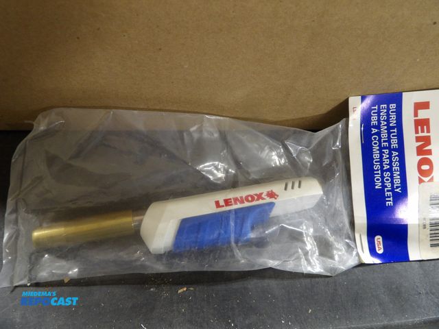 Lot 2-53324 - lot of (16) new Lenox Torch Tips model # 331981, made in USA