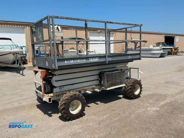 Lot 2-44282 - Terex TS25RT Rough Terrain Scissor Lift