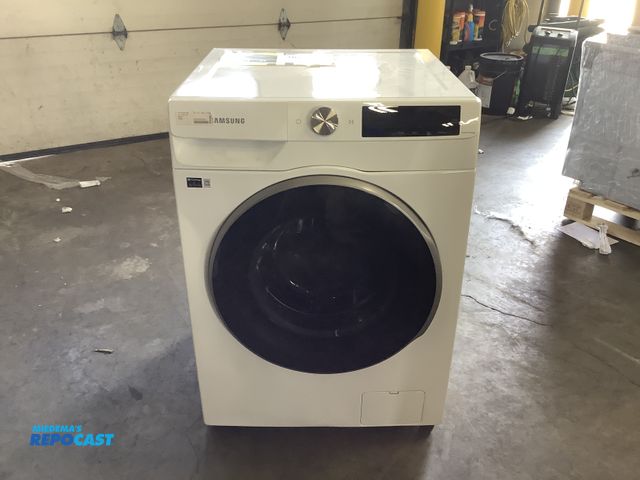 Lot 2-55275 - Scratch & Dent Samsung WW25B6900AW Washer