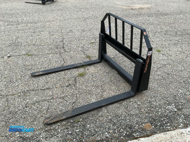 Lot 2-40129 - New Tomahawk 48" Skid Steer Forks, Universal Quick Attach Carriage with (2) 48" Forks, 2,800 lb Max ...