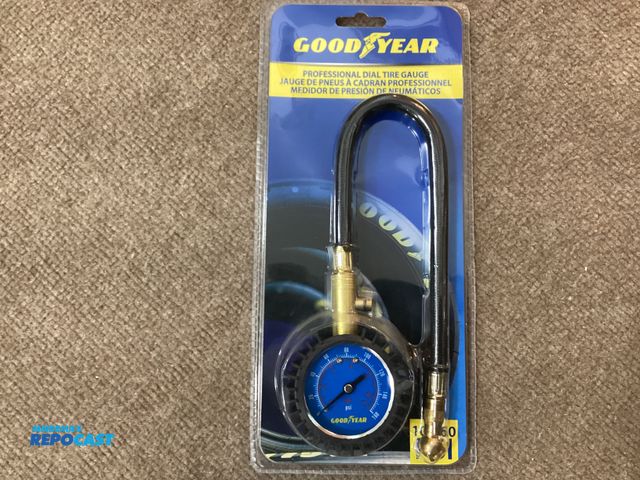 Lot 2-92905 - New New GOODYEAR Professional Dial Tire Gauge. Good for cars, trucks, motorcycles. Range 10 to 160 p...