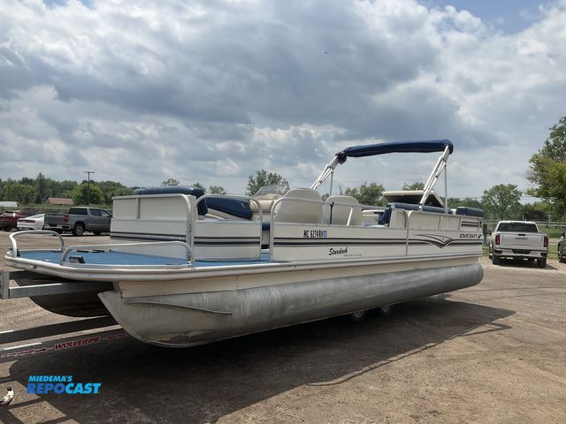 Lot 2-11224 - 1998 Starcraft Stardeck 261 26’ Pontoon Boat