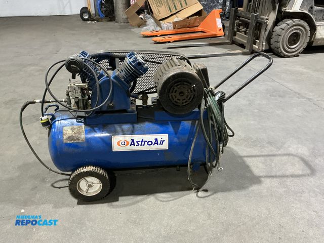 Repocast.com - Lot 2-60341 - Astro Air Electric Air Compressor- Exact ...