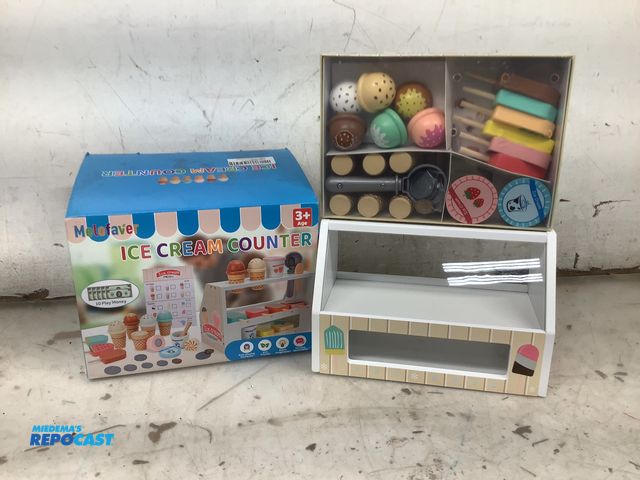 Lot 2-92392 - Melofavor Kids Ice Cream Counter