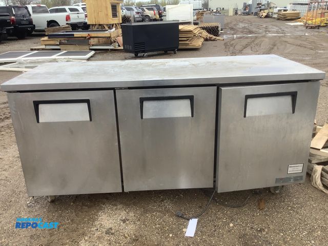 Lot 2-94846 - True Manufacturing Company TUC-72 Commerical Refrigerator
