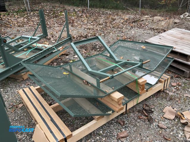 Lot 2-69404 - (2) Pneumatic box pusher grates