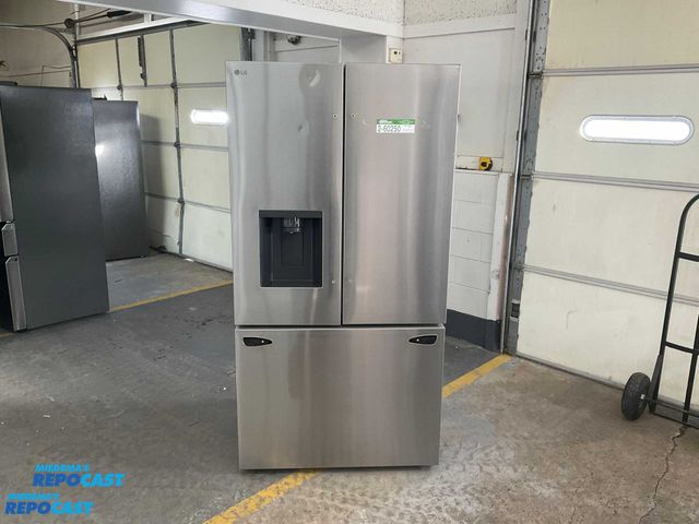 Lot 2-60944 - Scratch & Dent Free Standing LG LCFC26XSS Refrigerator/Freezer