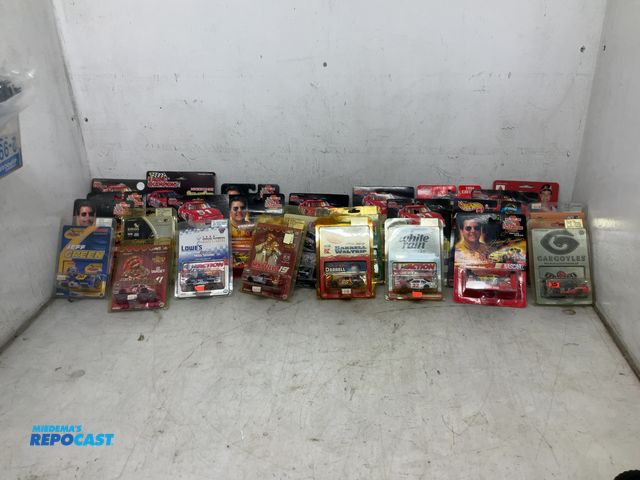 Lot 2-96284 - Lot of (26) Action/Racing Champions/Gargoyals NASCAR Diecast 1:64 scale various car replicas
