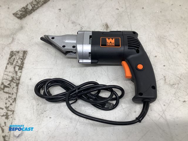 Lot 2-18888 - WEN 3650 Variable speed swivel head electric Metal shear
