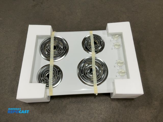 Lot 2-76622 - Electric cook top coil, 4 burners, white