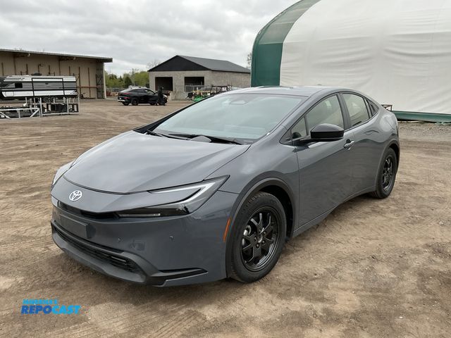 Lot 2-31002 - 2025 Toyota Prius Wagon FWD