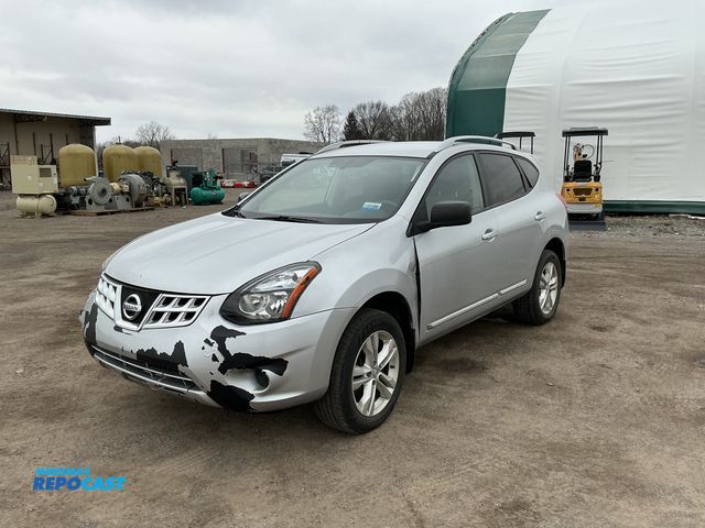 Lot 2-32690 - 2015 Nissan Rogue Select S AWD SUV AWD