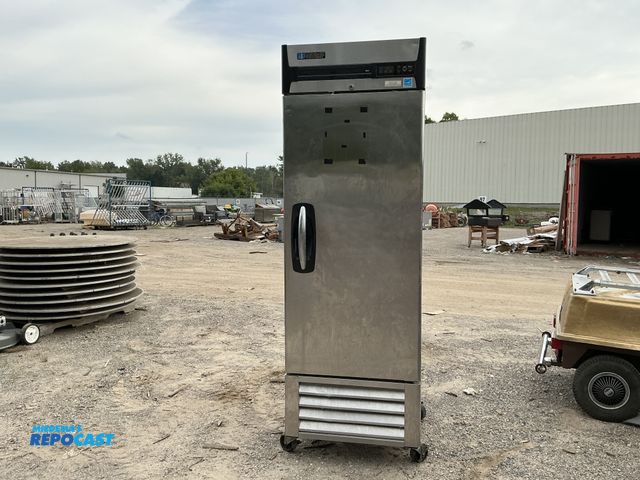 Lot 2-27278 - Master-Bilt F23-S Commerical Refrigerator