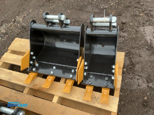 Lot 2-40817 - (2) New SDLANCH Mini Excavator Buckets with Teeth for Chinese Mini Excavators, approx. 9" and 16" wi...