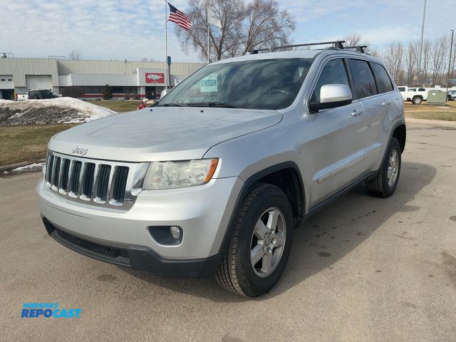 Lot 2-95175 - 2012 Jeep Grand Cherokee Laredo SUV 4x4