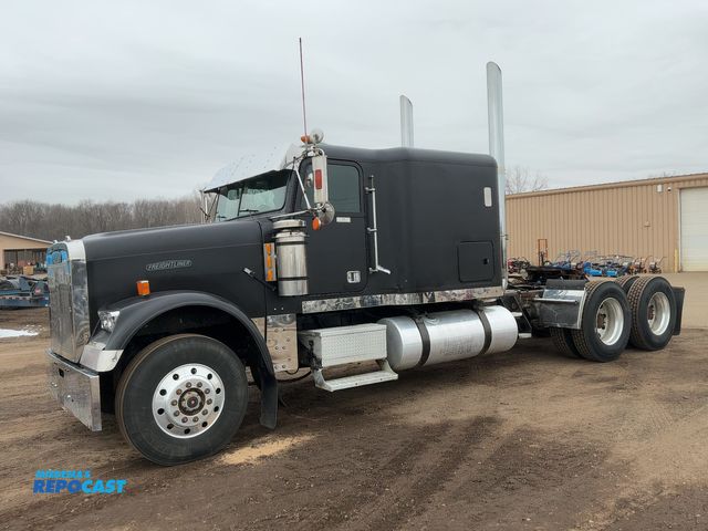Lot 2-11558 - 1992 Freightliner FLD120 Semi Truck