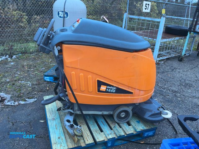 Lot 2-23801 - Taski swingo floor sweeper model 1650