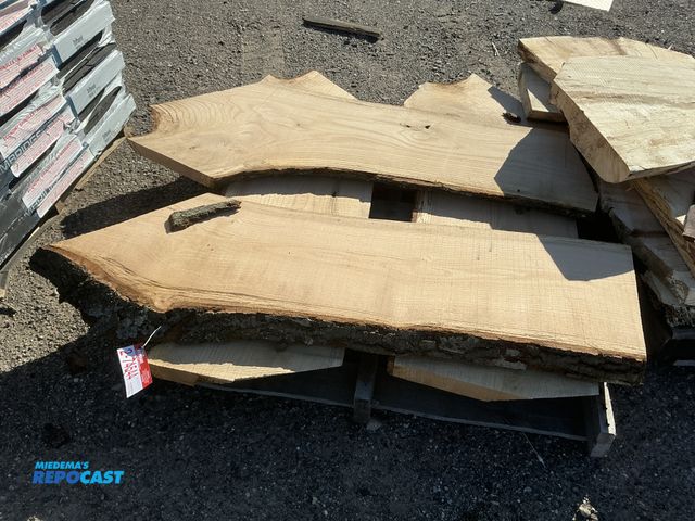 Lot 2-74544 - lot of (4) Red Oak Slabs