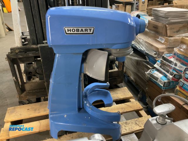 Lot 2-94759 - Hobart HL200-1STD 20 Qt. Planetary Bench Mixer Steel Plastic Commercial Food Mixer