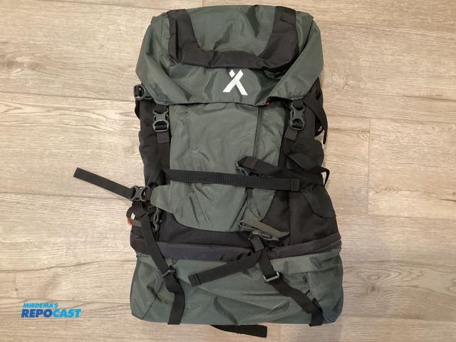 Lot 2-91282 - New Bear Grylls 45L Hiking Hydration Backpack with 2L Bladder, Black | Day pack including a 2L water...