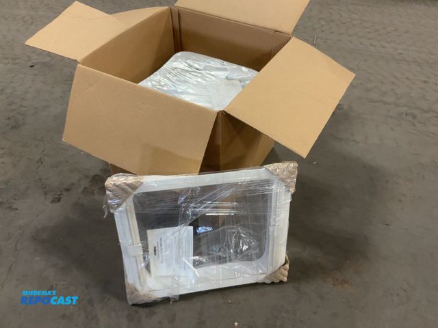 Lot 2-63105 - Lot of (7) Ocean Air Recessed Sky Screen MK4