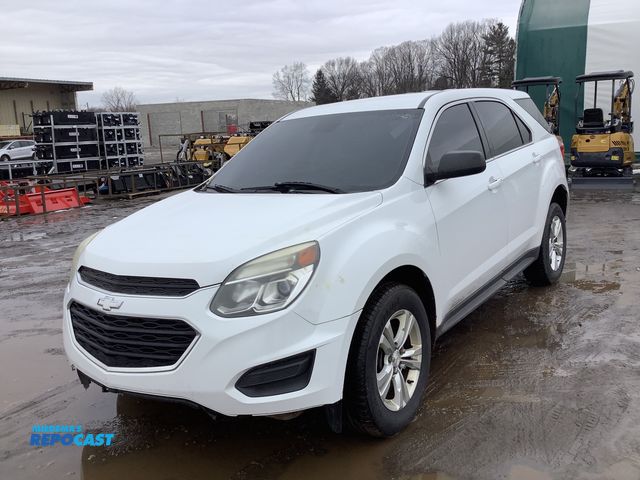 Lot 2-61032 - 2017 Chevrolet Equinox LS 2WD SUV FWD