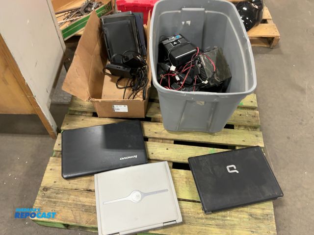Lot 2-67599 - Lenovo computer Dell computer presarlo computer tablets marine transceivers and more