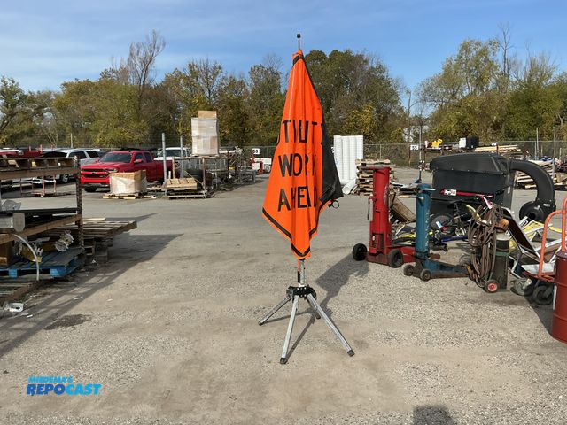 Lot 2-67371 - Utility worker ahead sign