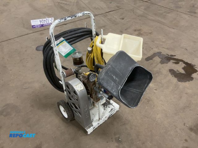 Lot 2-33404 - Goldblatt Model 13300 Texture Sprayer, Has Hose and Two Spray Guns, 115 Volt, Works