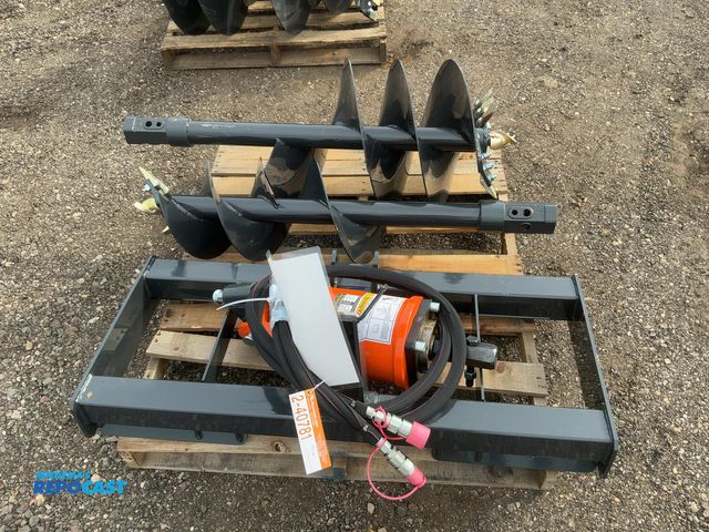 Lot 2-40781 - New Wolverine Hydraulic Auger Skid Steer Attachment, Model ADB-13-1218R, 15-20 GPM, Universal Quick ...
