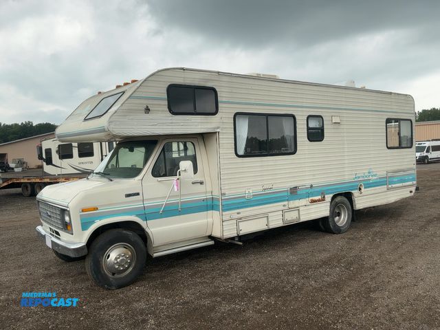 Lot 2-21217 - 1991 Jamboree Searcher Special Motorhome