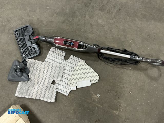 Lot 2-67084 - Shark Genius brand purple/grey mop 2 mop attachments and 3different rags