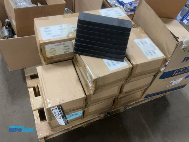 Lot 2-10028 - (14) New Wheel Chocks, International Part Number CB12LBKIT