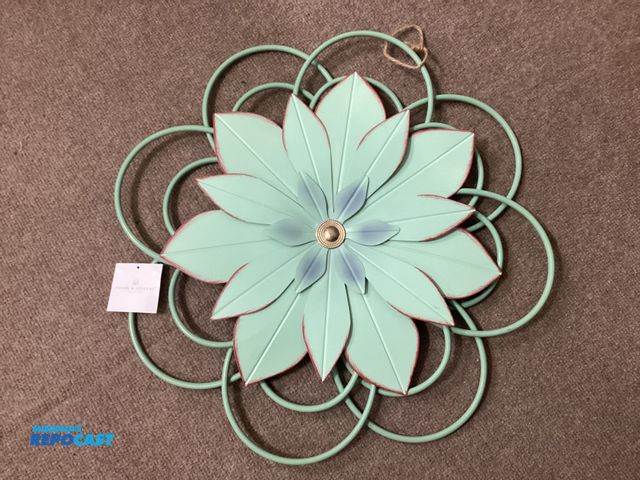 Lot 2-77796 - New Wall Art. Metal Flower by Room and Retreat. Measures 20-1/2” across. Green.