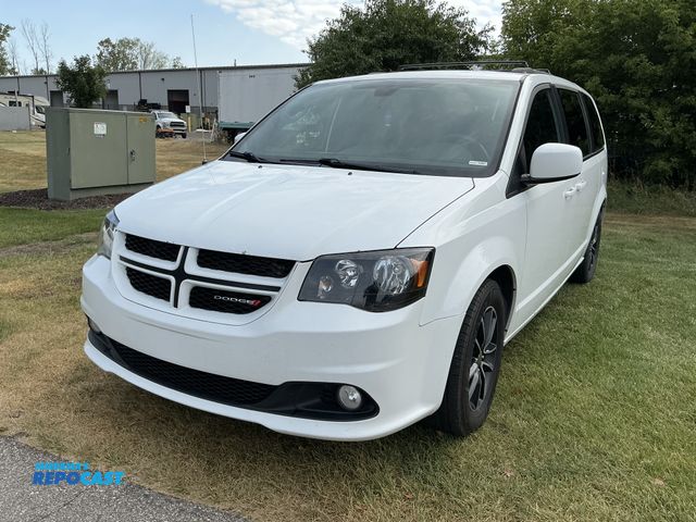 Lot 2-79071 - 2019 Dodge Grand Caravan GT Mini Van FWD