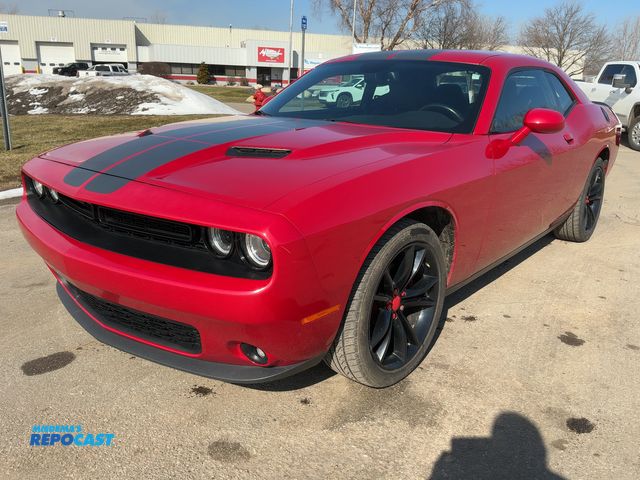 Lot 2-43427 - 2016 Dodge Challenger SXT Coupe RWD