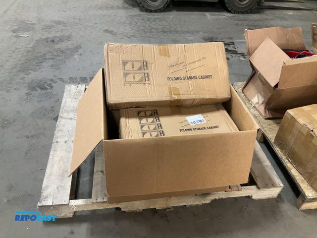 Lot 2-19264 - Box of 3 Plastic Folding Storage Cabinets