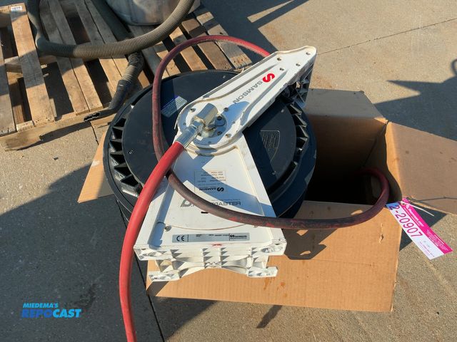 Lot 2-20907 - Used Samson Reel Master Air and Water Retractable Hose Reel, Model 506101, 3/8"x30' hose, 300 psi ma...