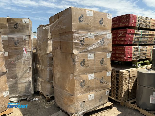 Lot 2-76241 - Skid lot of (20) boxes of 8950 Jetstream Vent Louvered