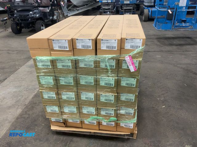 Lot 2-23849 - (30) Boxes of (36) New GE 48” T8 Fluorescent Light Bulbs, 28 Watt, 5000 K, F28T8SXLSPX50ECO, 93904