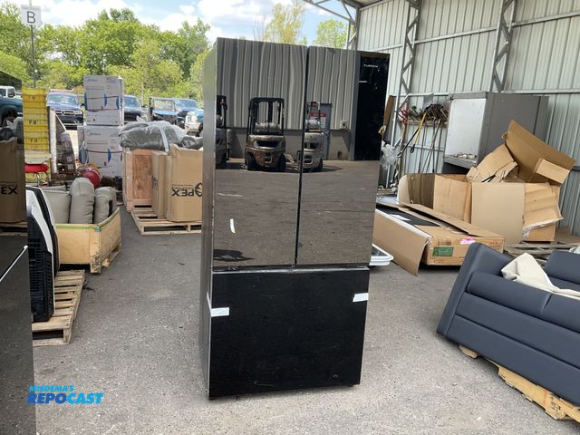 Lot 2-99128 - New Scratch & Dent Furrion FCR18DCAFA-BG Refrigerator/Freezer