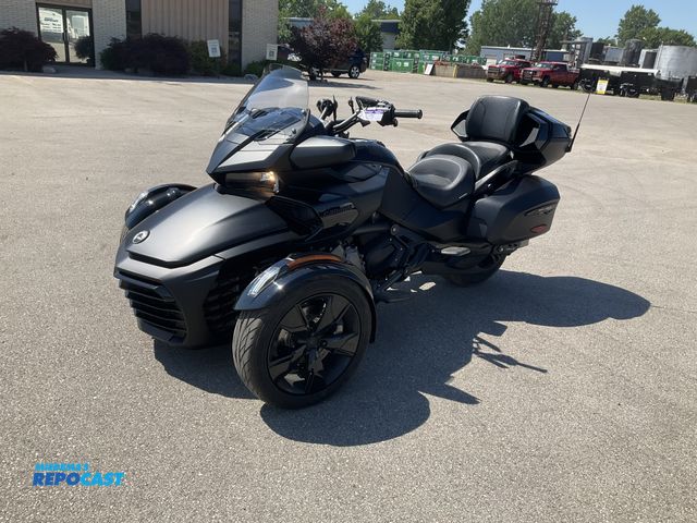 Lot 2-34276 - 2023 Can-Am Spyder F3 Limited Motorcycle