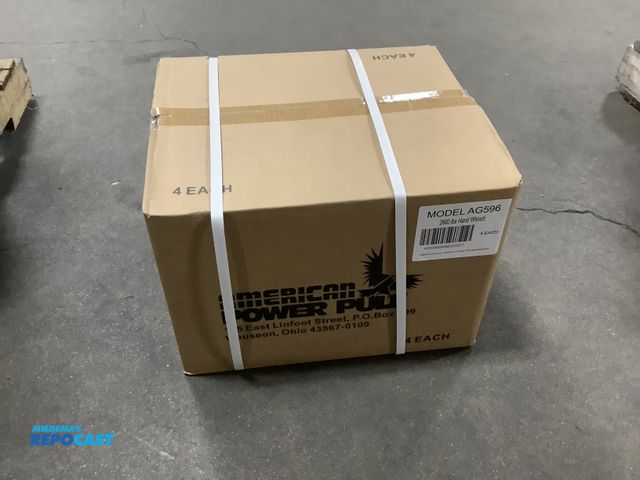 Lot 2-13897 - Lot of (4) American Power Pull AG596 2600lb Strap Winch