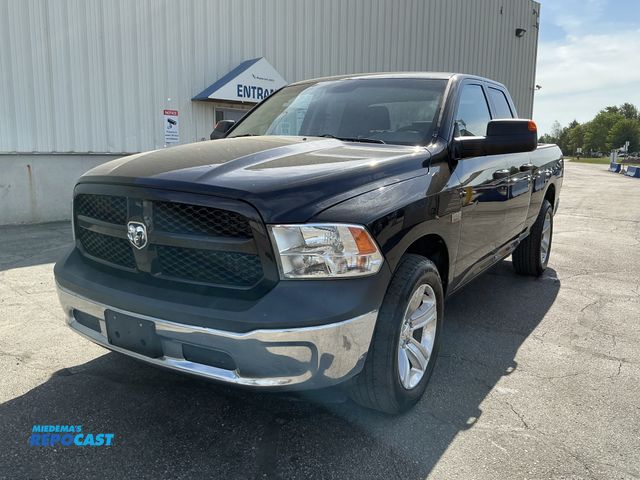 Lot 2-75244 - 2015 Ram 1500 Tradesman Double Cab Standard Box Pickup Truck 4x4