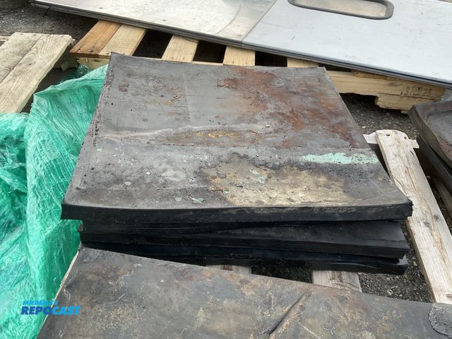 Lot 2-92314 - Lot of (4) black rubber anti vibration pads for heavy machinery