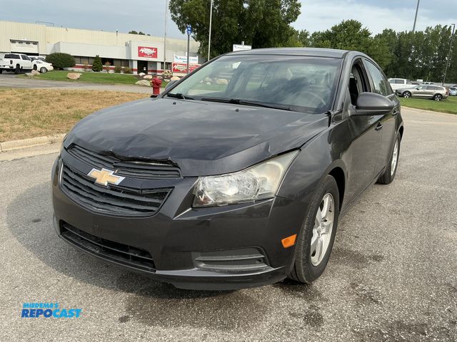 Lot 2-30353 - 2013 Chevrolet Cruze LT Sedan FWD